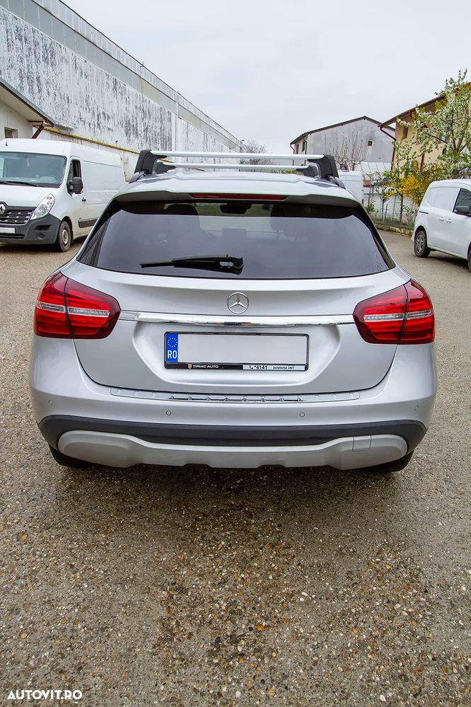 Mercedes-Benz GLA 220 4MATIC - 5