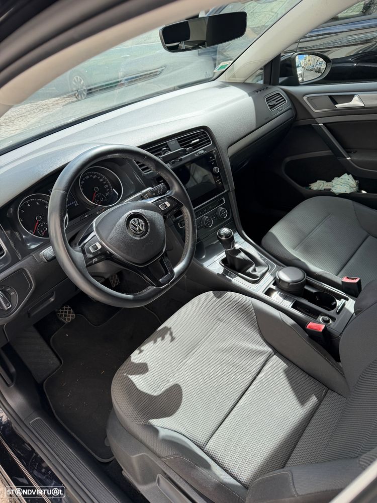 VW Golf - 10
