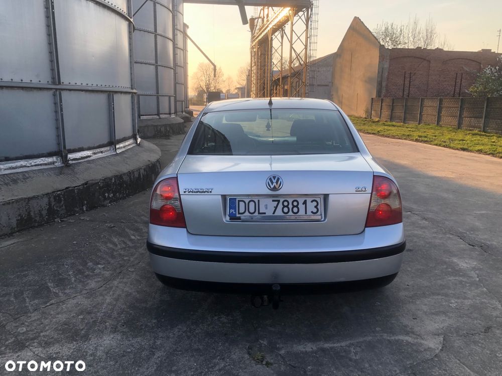 Volkswagen Passat 2.0 Comfortline - 6