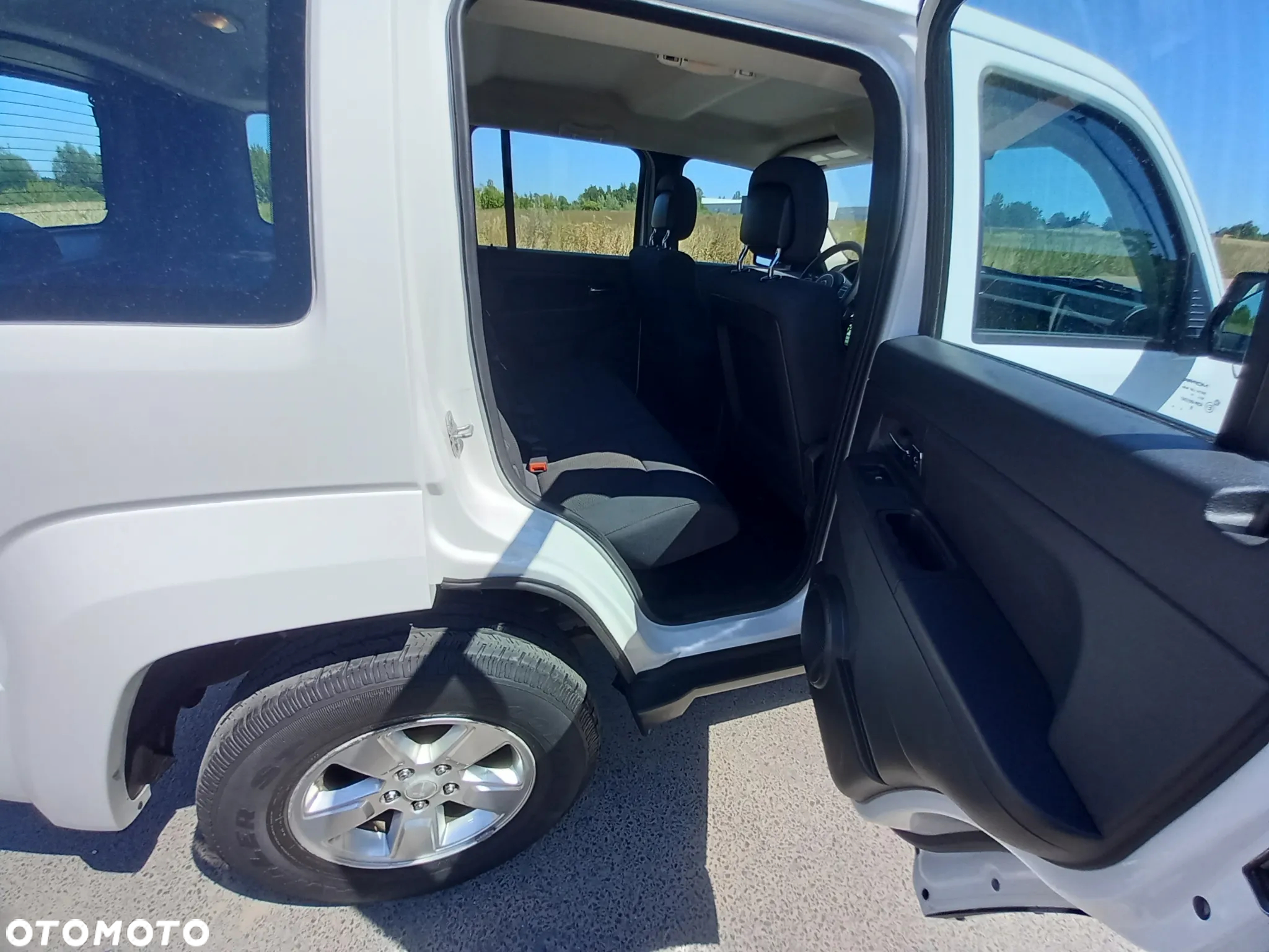 Jeep Liberty - 15