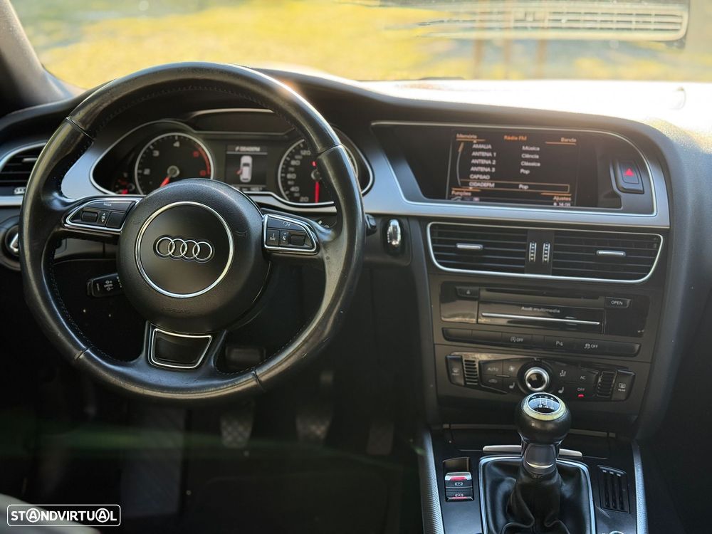 Audi A4 Avant 2.0 TDI S-line - 16