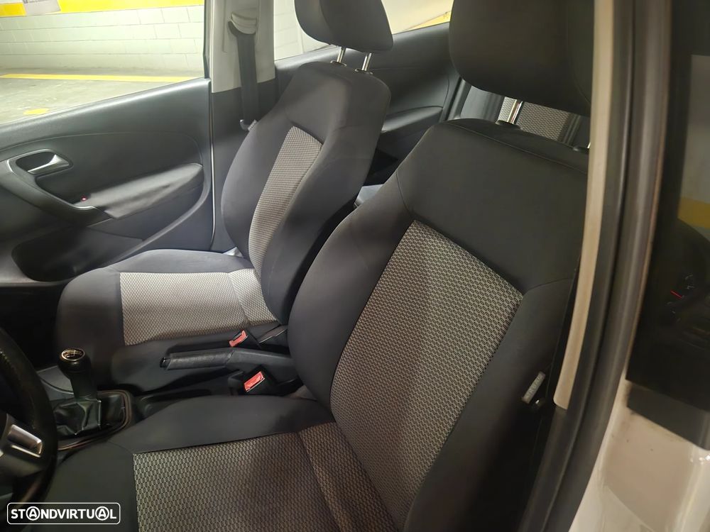 VW Polo 1.2 Confortline - 19