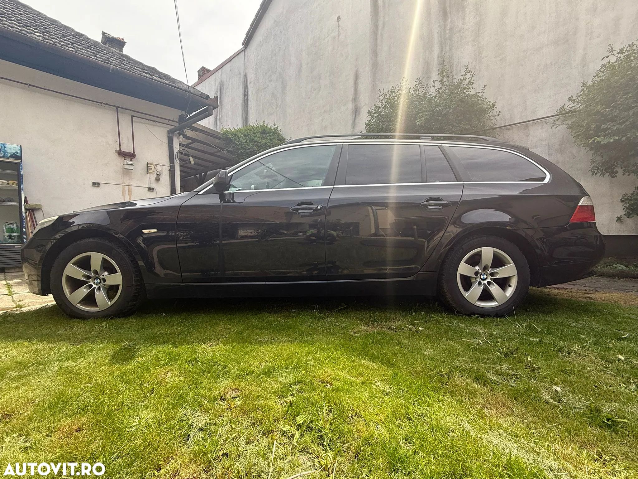 BMW Seria 5 520d Touring - 1