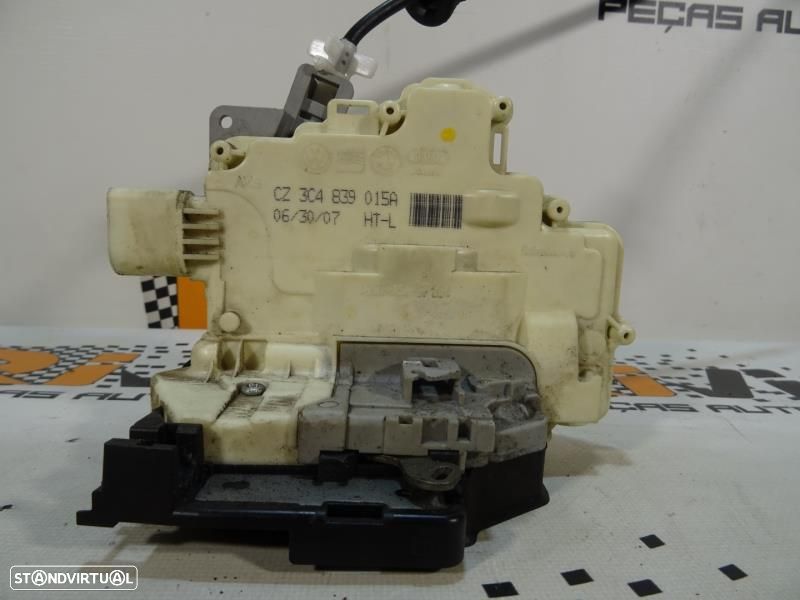 Fecho Da Porta Trás Esquerda Volkswagen Passat (3C2)  3C4839015a / 3C4 - 2