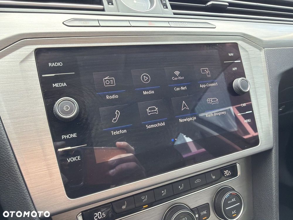 Volkswagen Passat 2.0 TDI SCR Trendline - 28