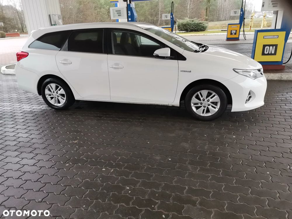 Toyota Auris - 2