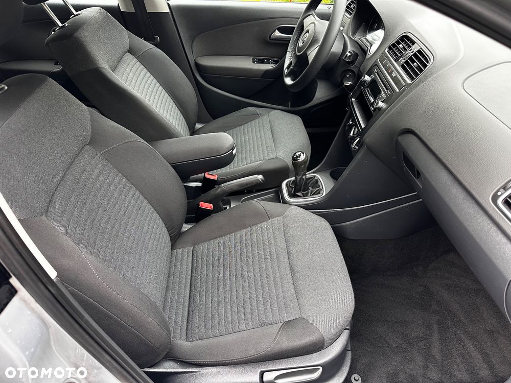 Volkswagen Polo - 22