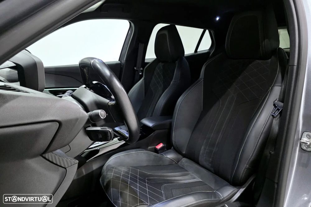 Peugeot e-2008 50 kWh GT Pack - 8