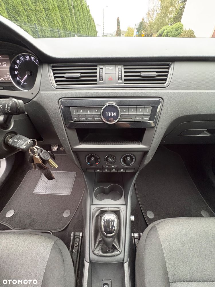Skoda RAPID - 11