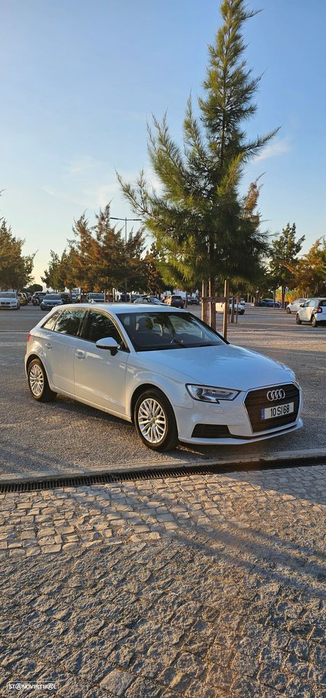 Audi A3 Sportback 1.6 TDI Sport - 1