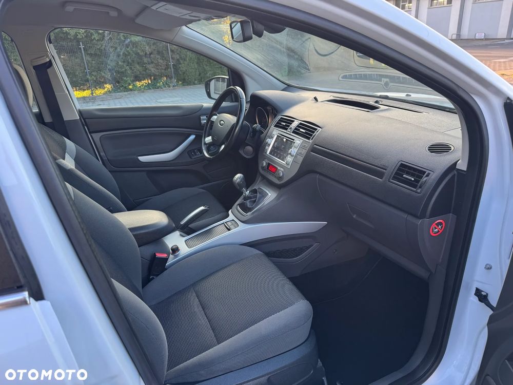 Ford Kuga 2.0 TDCi 4x4 Titanium - 11