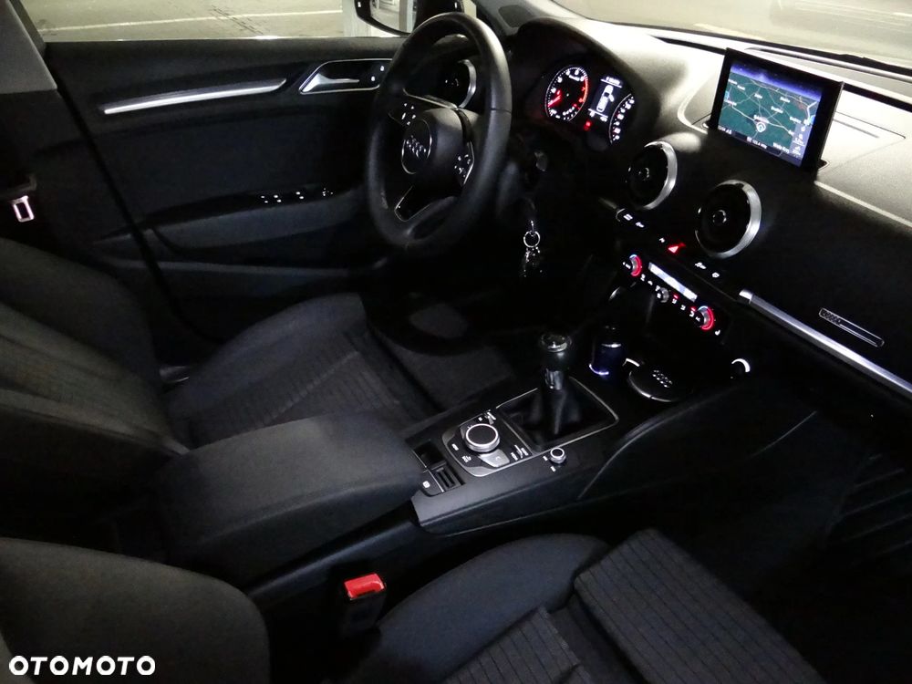 Audi A3 Sportback - 27