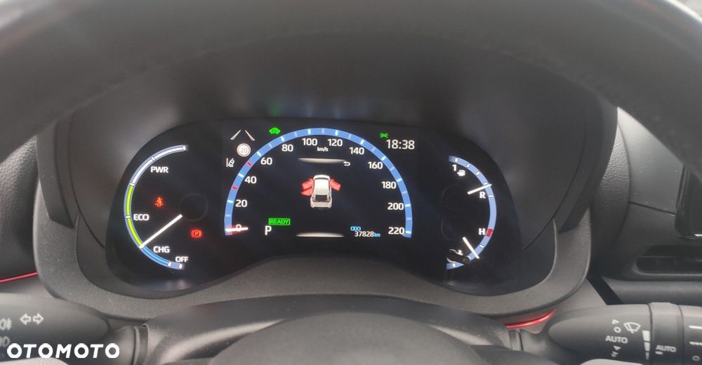 Toyota Yaris Cross Hybrid 1.5 Comfort - 13