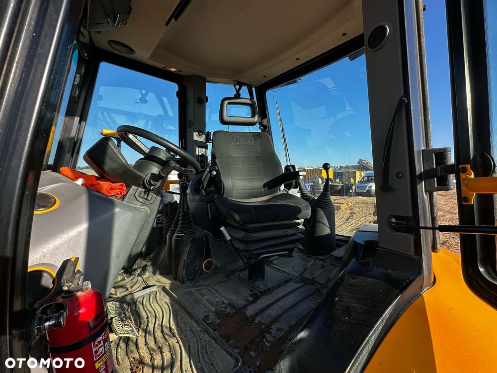 JCB 4 CX - 5