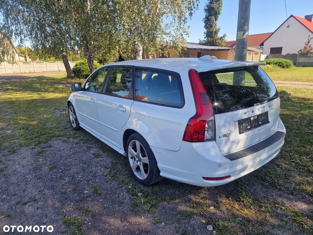 Volvo V50 D2 - 1