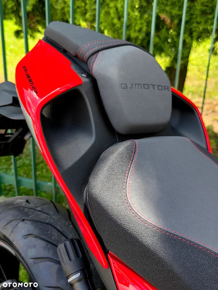 QJMOTOR SRK 800RR - 13