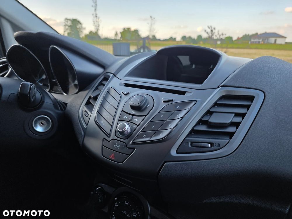 Ford Fiesta 1.25 Trend - 16