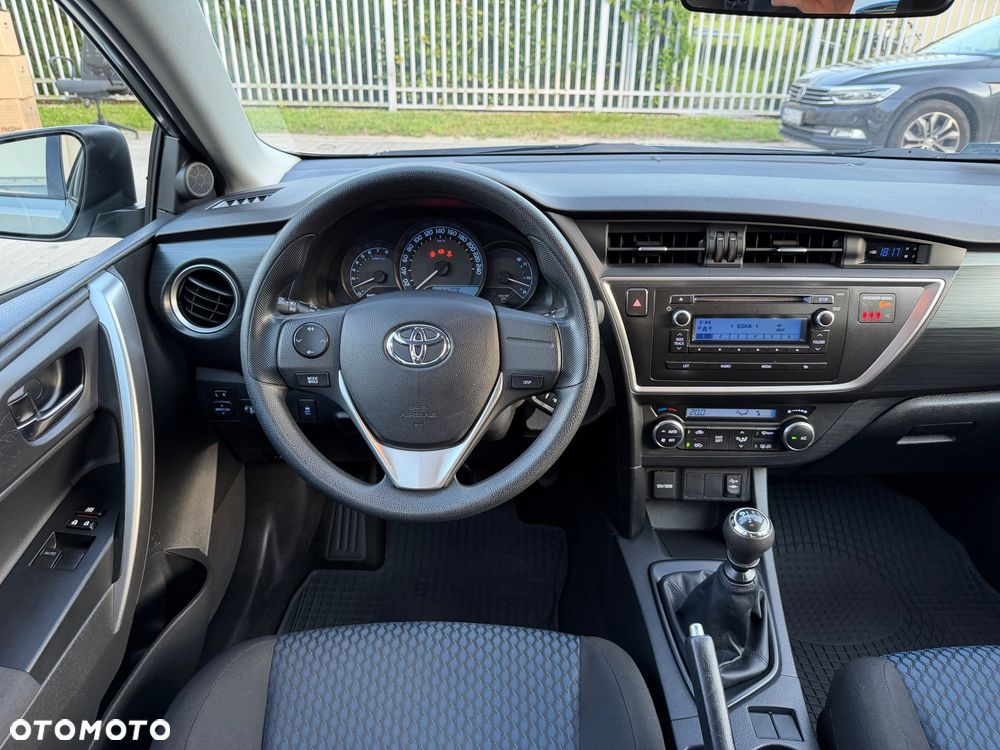 Toyota Auris 1.33 VVT-i Active - 24
