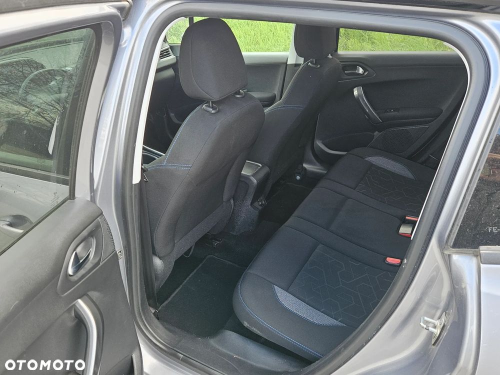Peugeot 2008 1.2 Pure Tech Style S&S EAT6 - 10