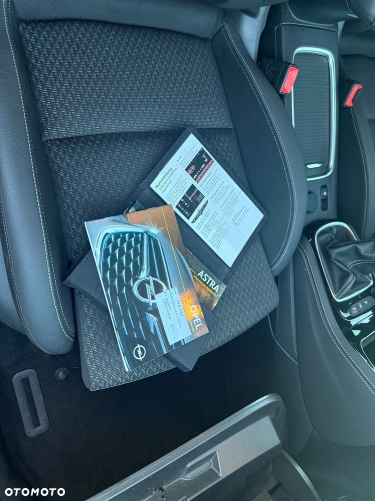 Opel Astra 1.4 Turbo Business - 24