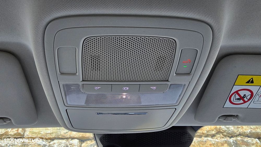 MG MG4 64 kWh Luxury - 12