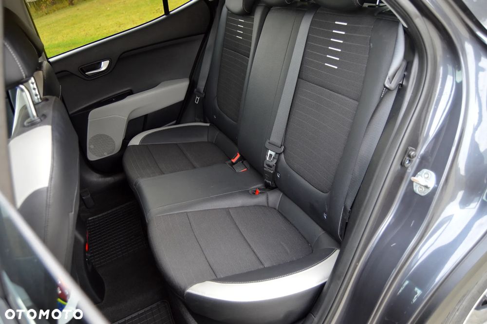 Kia Stonic 1.6 CRDi SCR XL - 33