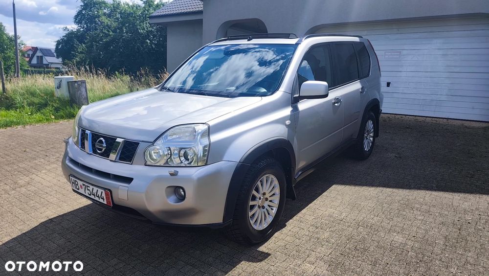 Nissan X-Trail 2.0 dCi 4x4 DPF Automatik Platinum - 2