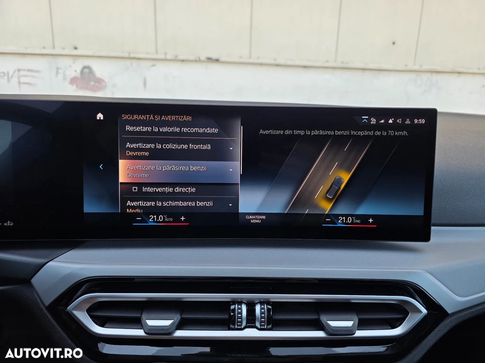 BMW Seria 3 320d xDrive AT MHEV - 38
