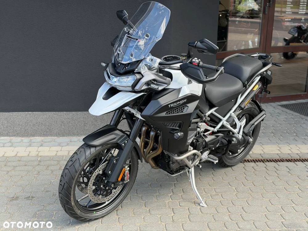 Triumph Tiger - 5
