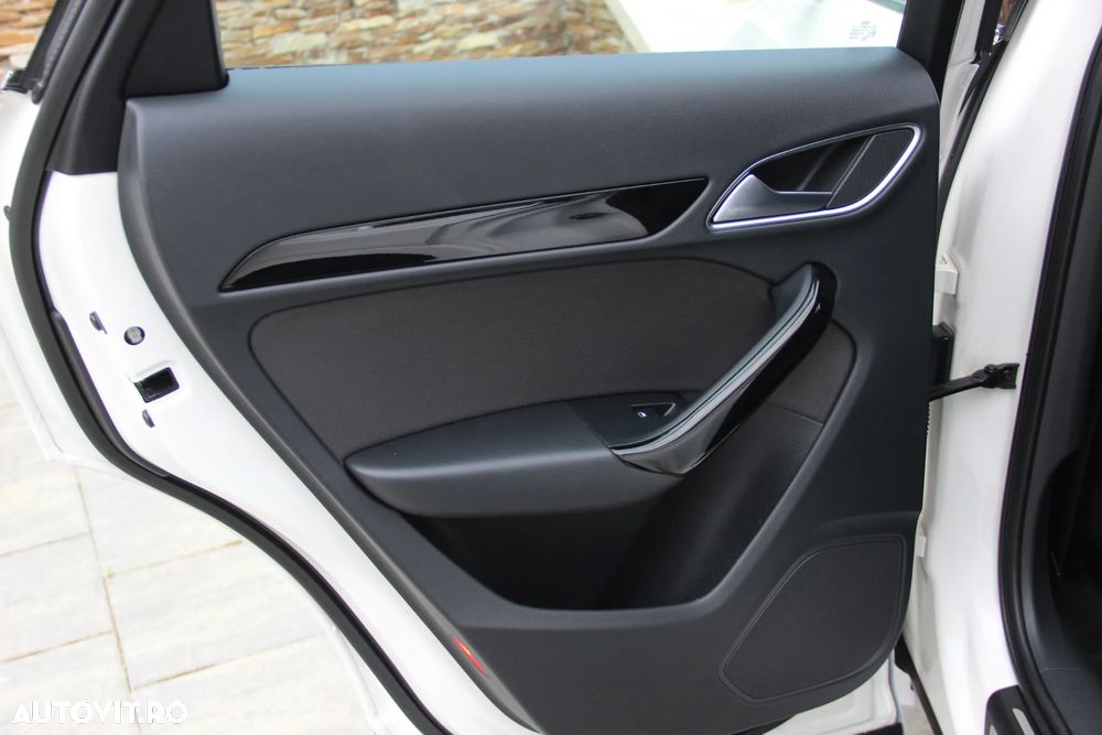 Audi Q3 2.0 TDI Quattro S tronic design - 20