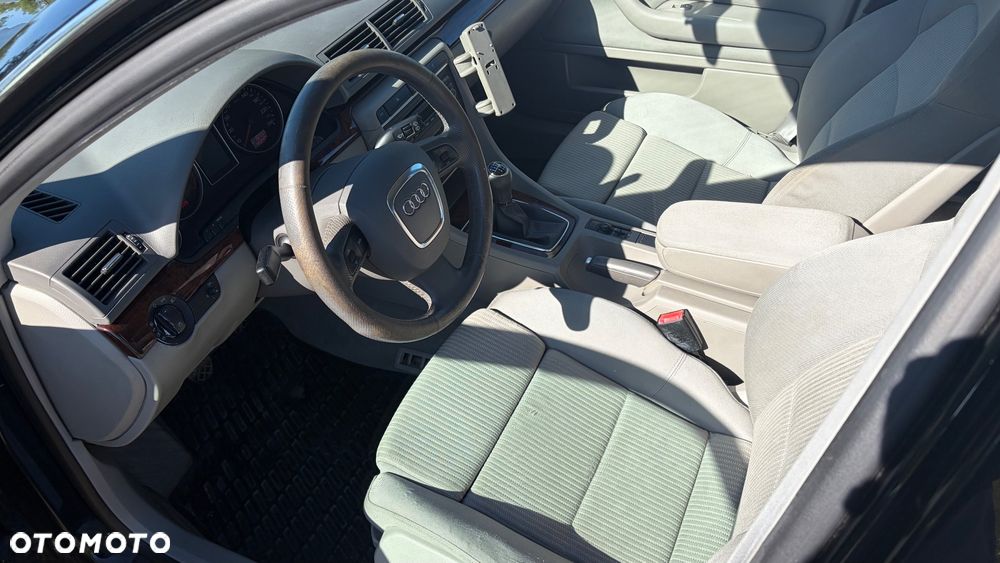 Audi A4 Avant 2.0 TDI DPF - 11