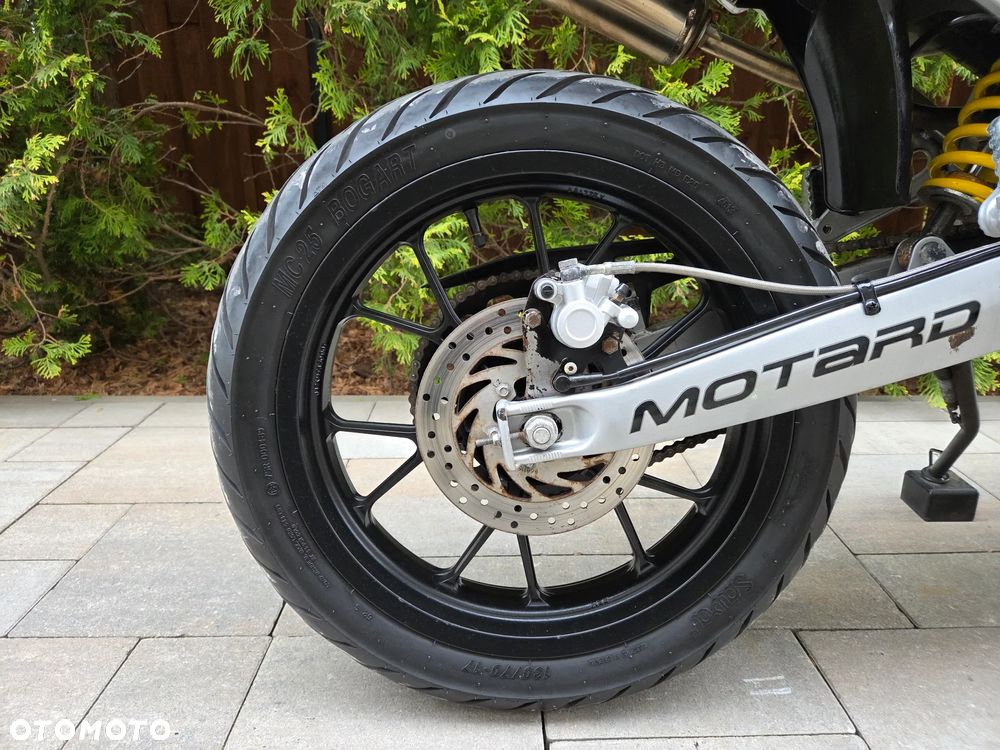Aprilia SX - 22