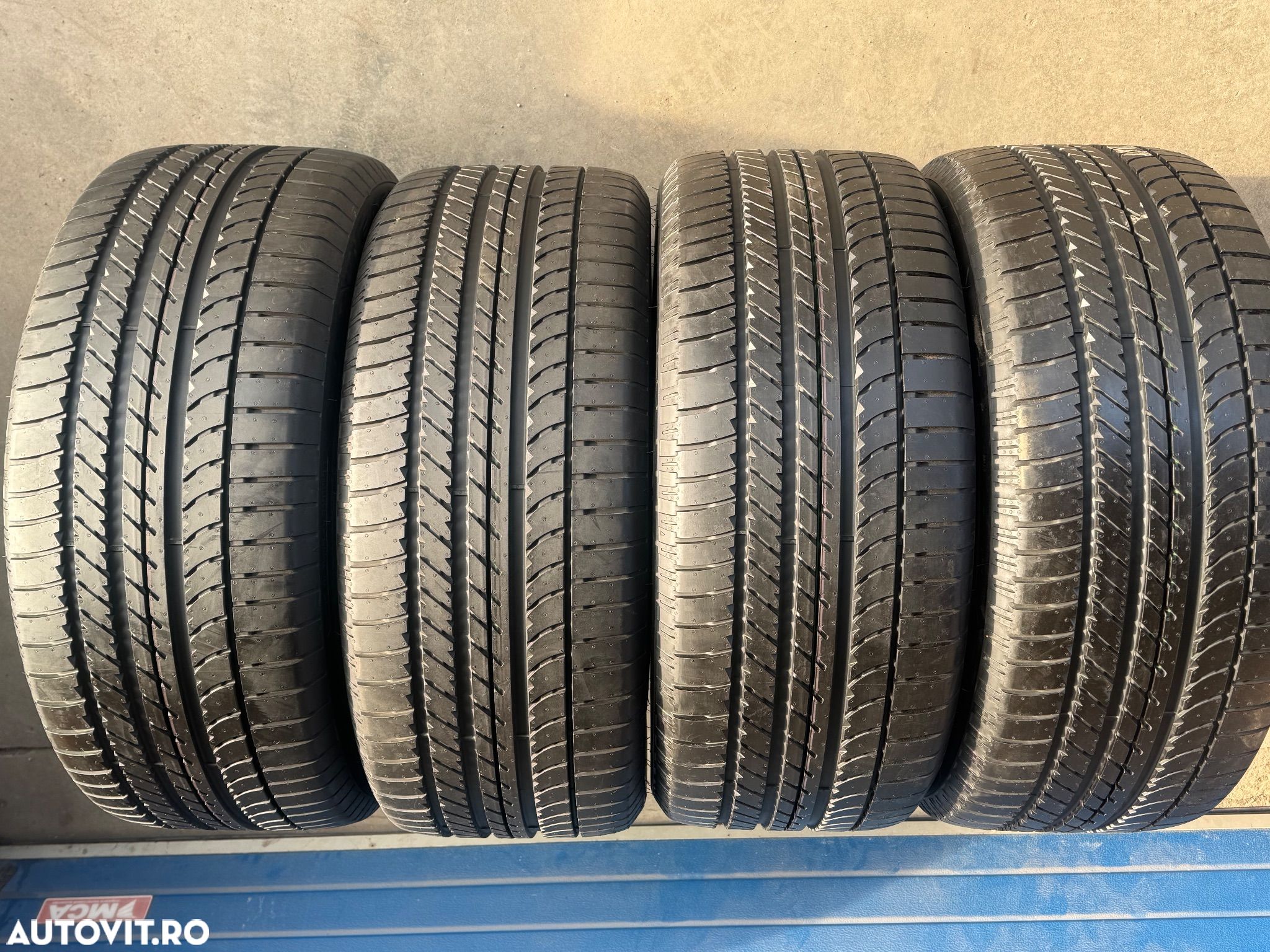 Vând 4 anvelope 295/40/22 goodyear de vară noi - 1