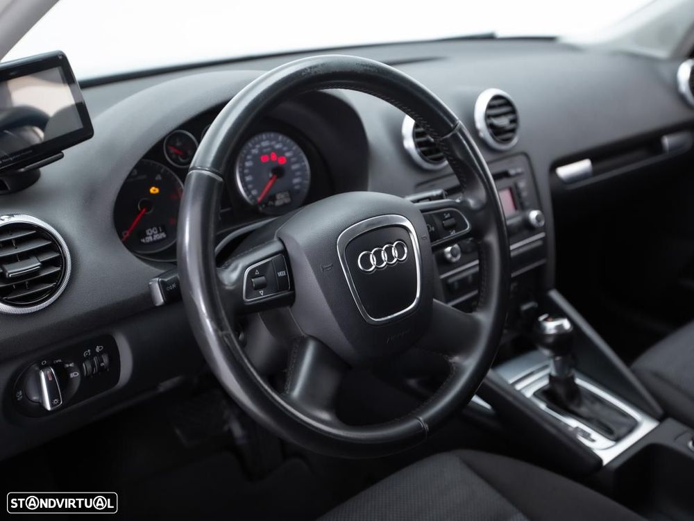 Audi A3 Sportback - 16