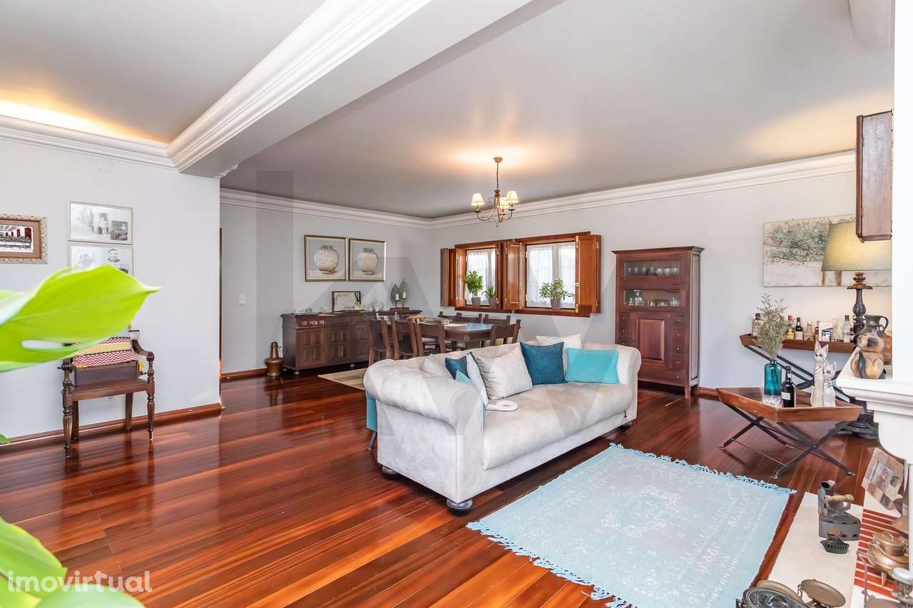 Moradia T3 isolada com 326 m2 inserida num terreno de 790 m2, piscina, - Grande imagem: 5/60