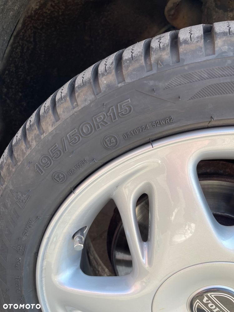 Volvo Seria 400 - 10