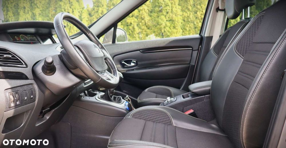 Renault Scenic - 15