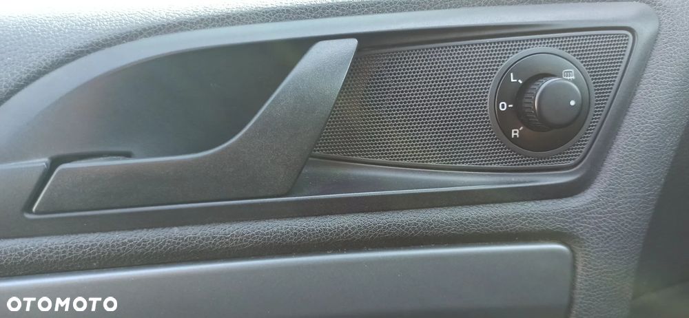 Skoda Octavia 1.6 Tour - 33