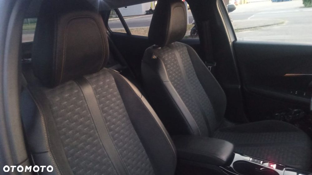 Peugeot 2008 1.5 BlueHDi Allure S&S EAT8 - 15