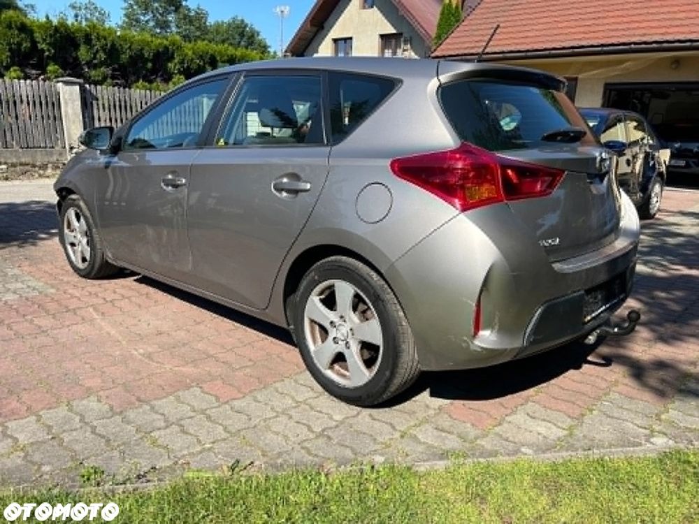 Toyota Auris 1.33 Dual-VVT-i - 5