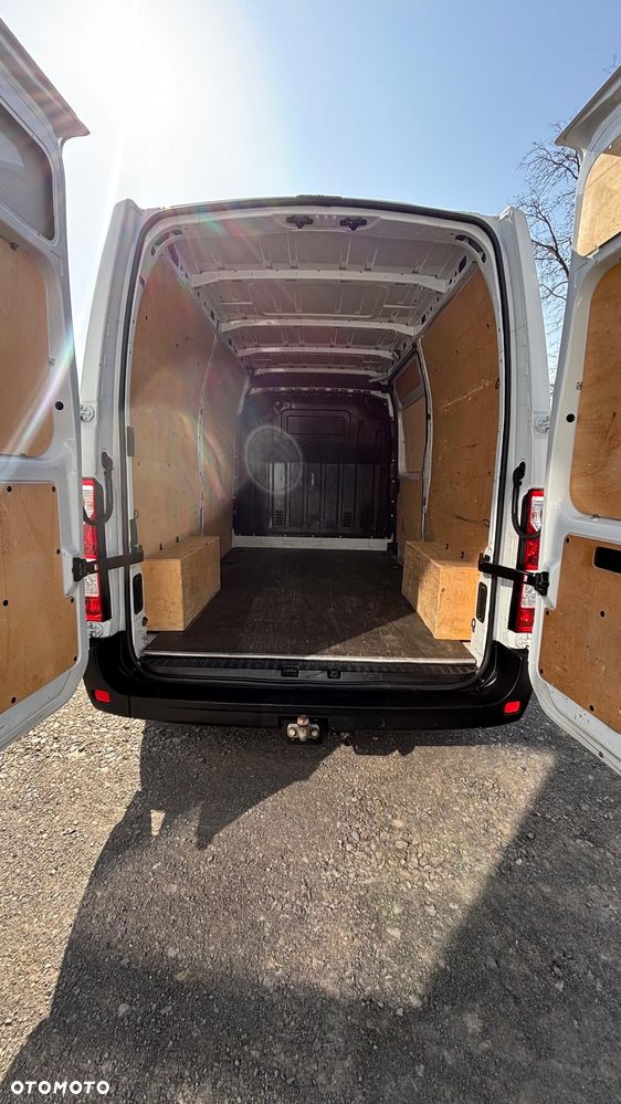 Renault Master L2H2 (średni) - 10