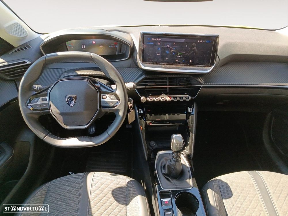 Peugeot 208 1.2 PureTech Allure — fotografia 10