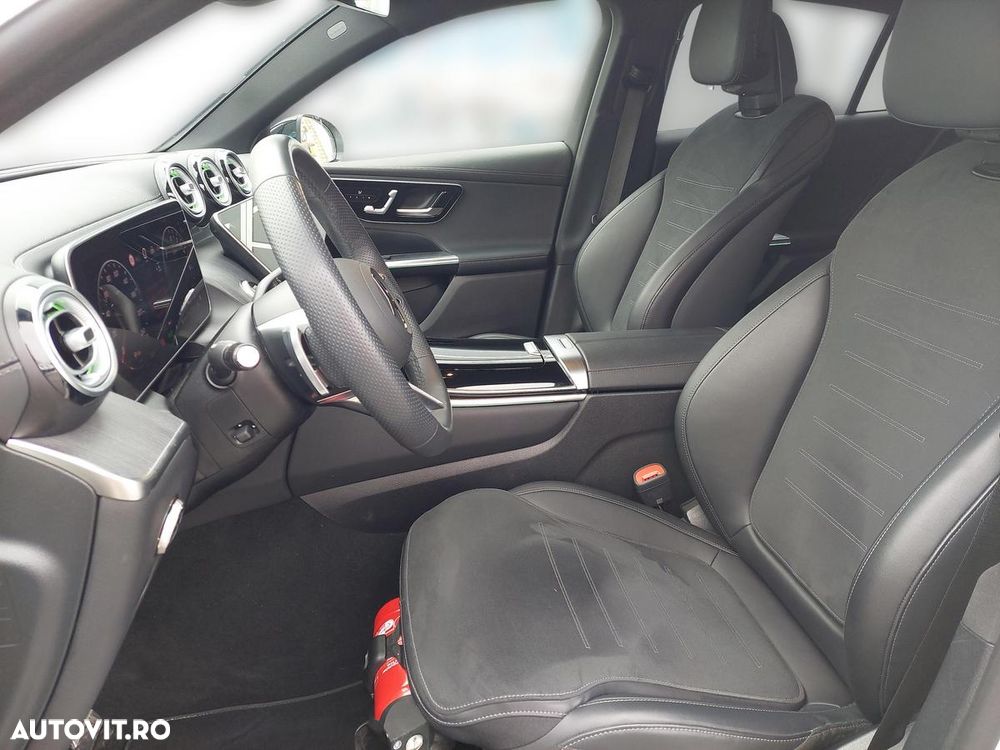 Mercedes-Benz GLC Coupe 300 e 4Matic 9G-TRONIC AMG Line Advanced - 13