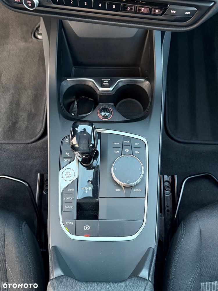 BMW Seria 1 118i - 17