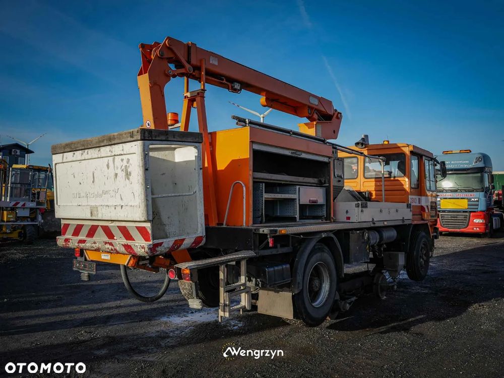 MAN MAN 14.170F Podnośnik koszowy - pojazd dwudrogowy do obsługi sieci trakcyjnej - 3