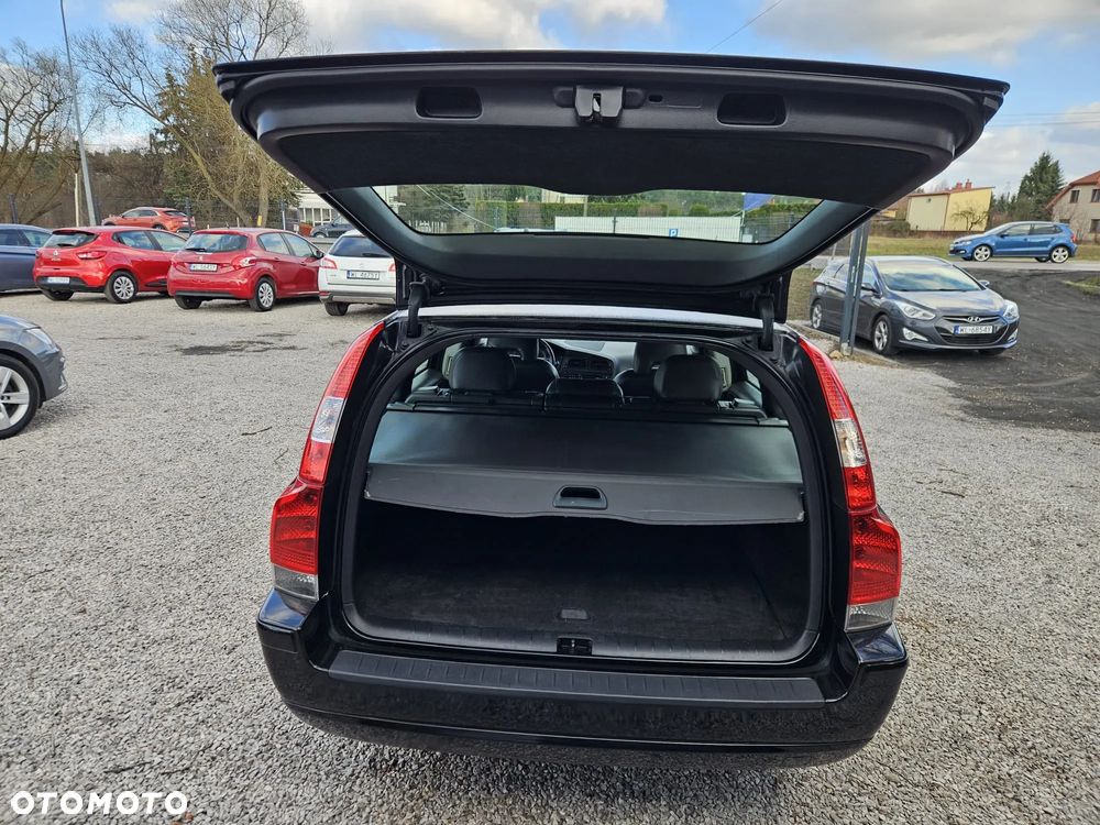 Volvo V70 2.4 Summum - 29