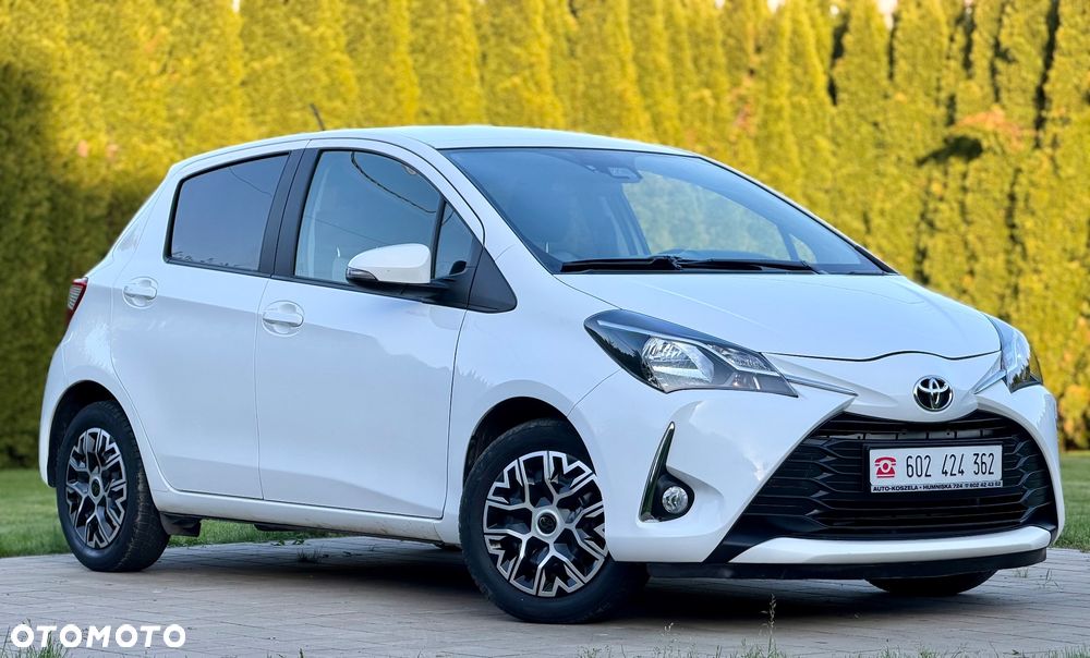 Toyota Yaris 1.5 Dynamic - 10