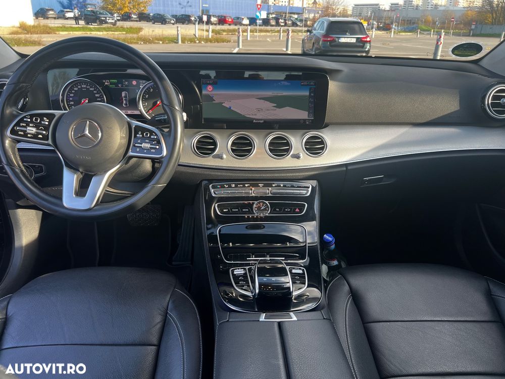 Mercedes-Benz E - 10