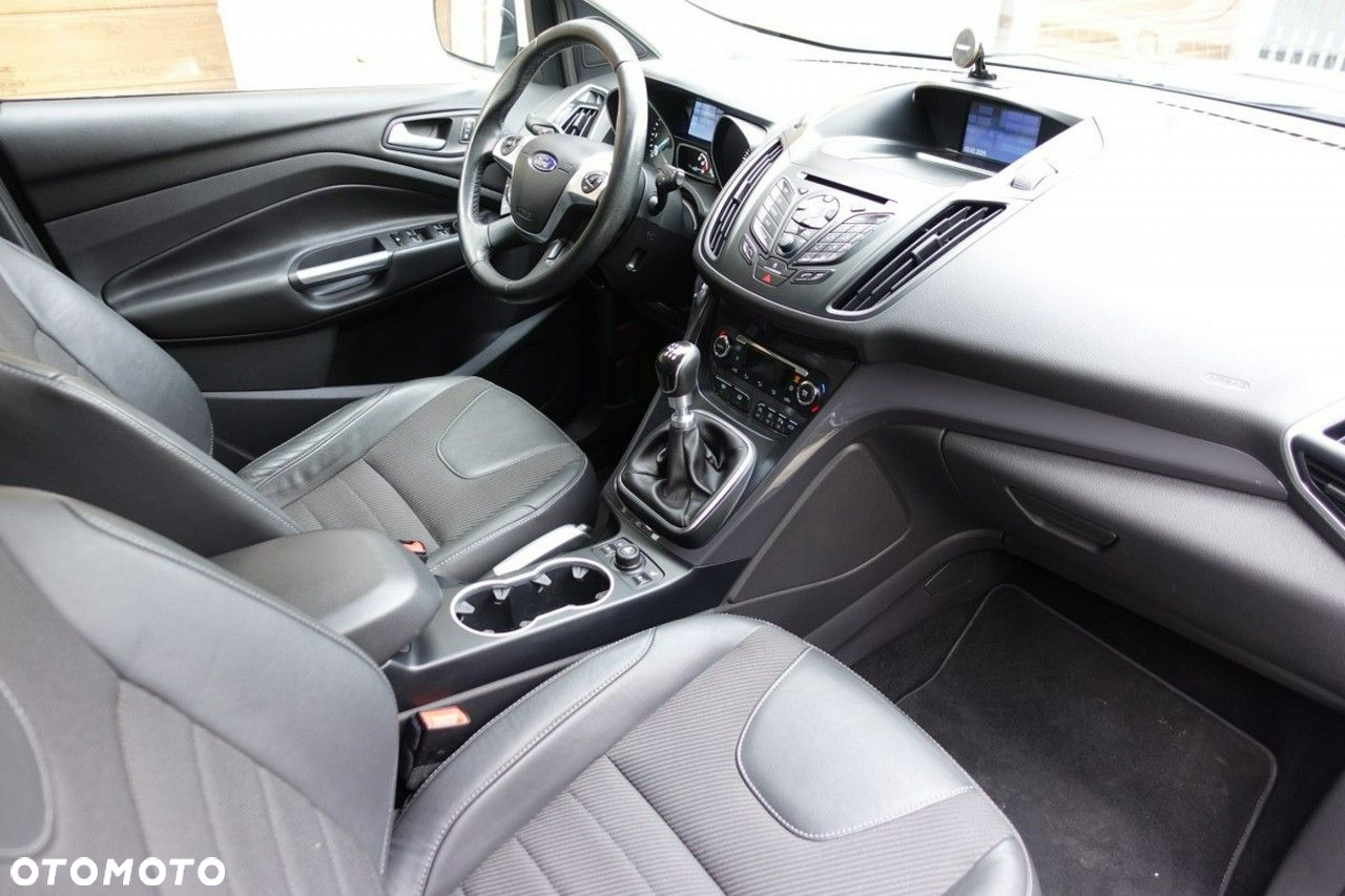 Ford Kuga - 14