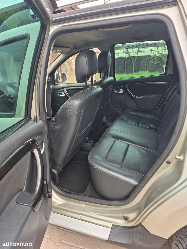 Dacia Duster 1.6 16V 4x2 - 8